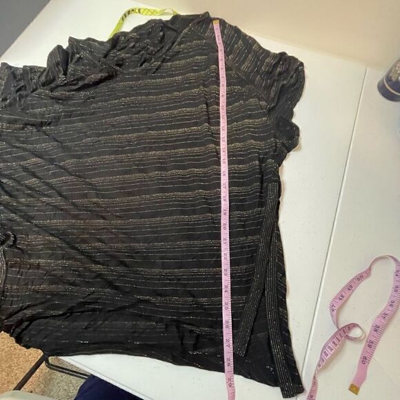 Free People Minimale black top oversized gold metallic stripes - Picture 4 of 6